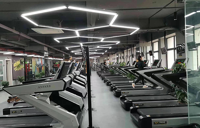 上海（hǎi）健身房